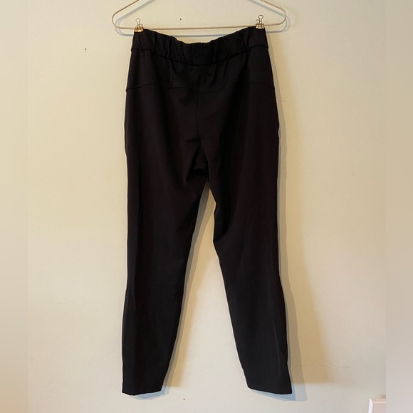 Lululemon On the Fly pant 27" - Picture 6 of 10